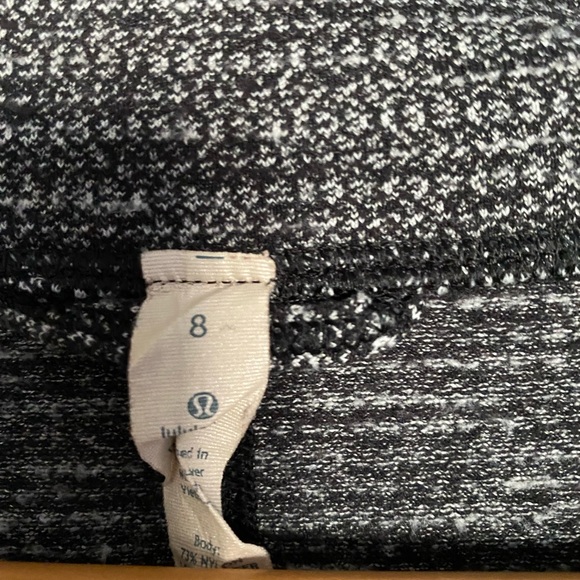 Lululemon zip jacket 8 - Picture 2 of 4